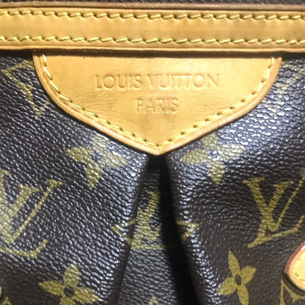 ✨ ZIPPERED ✨ EXTRA LARGE LOUIS VUITTON TOTE - Picture 2 of 14